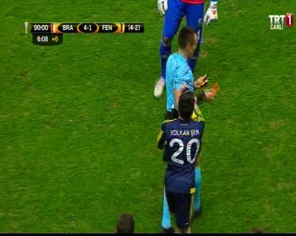 Hırvat hakem maçı katletti