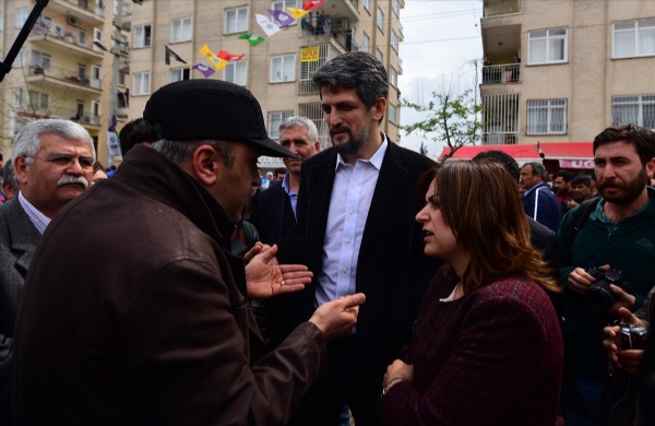 HDP'lilerden büyük terbiyesizlik