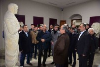 BARTIN VALİSİ - 7 Farklı Ülkeden Gelip Amasra Müzesini Gezdiler
