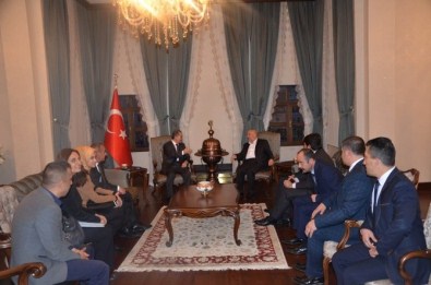 Hak-İş Konfederasyonundan Valiliği Ziyaret