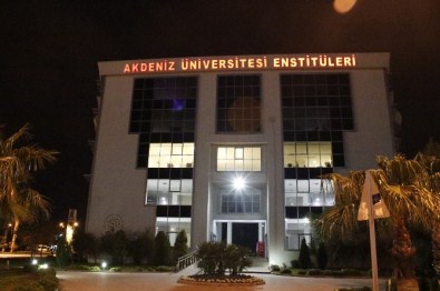 3. Kattan Atlayan Kadın Ağır Yaralandı