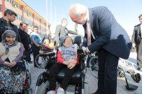 ŞERIF YıLMAZ - Akülü Tekerlekli Sandalyeler Törenle Sahiplerine Verildi