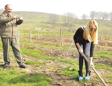 Cicişler'e 'polise hakaretten' 200 fidan dikme cezası