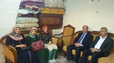 Diyanetin Umreye Gönderdiği Engelli Öğrenci Şanlıurfa'ya Döndü