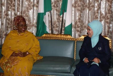 Emine Erdoğan, Buhari'nin Eşi İle Görüştü