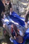 YABANİ HAYVANLAR - Ermenistan Sınırında Erkek Cesedi Bulundu