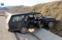 İSLAMOĞLU - Otomobil İle Minibüs Çarpıştı Açıklaması 1 Yaralı