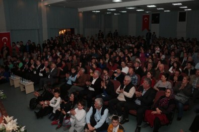 Özay Gönlüm Denizli'de Türküleriyle Anıldı