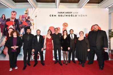Sosyal Medyanın Yıldızları 'Ali Kundilli 2' Filminin Galasında Buluştu