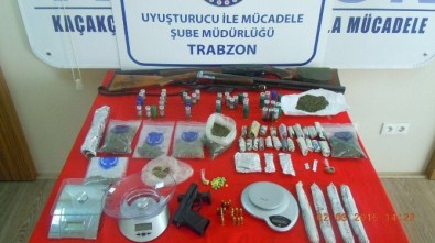 Trabzon'da Polis Ve Jandarmadan Ortak Uyuşturucu Operasyonu