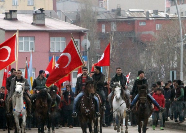 'Akşam namazını Rusya'da kılalım'