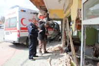 Ambulansla Otomobil Çarpıştı Açıklaması 6 Yaralı Haberi