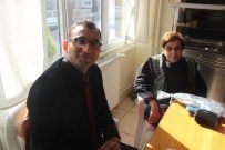 TORUN SEVGİSİ - Burhaniye'de Üniversitelilerin Huzur Evi Ziyareti