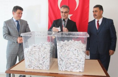 Elazığ'da, Fiş Toplayan Öğrencilere Çeşitli Hediyeler Verildi