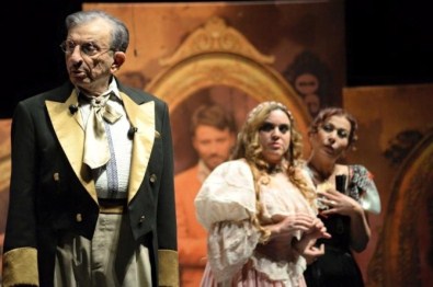 Tiyatronun Kalbi Nilüfer'de Atacak