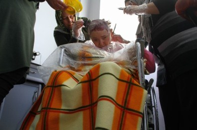 Yaşlılara Saç Ve Cilt Bakımı