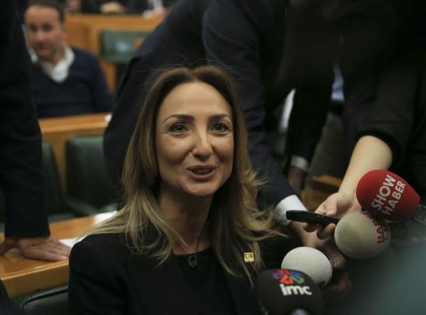 Aylin Nazlıaka CHP grubunda