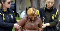 FUHUŞ ÇETESİ - Üvey baba 18 yaşındaki kızını süsleyip fuhuşa zorladı!