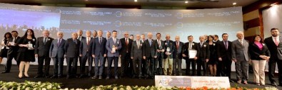 Antalya Ticaret Ve Sanayi Odası'nın (ATSO) Geleneksel Ödülleri Verildi