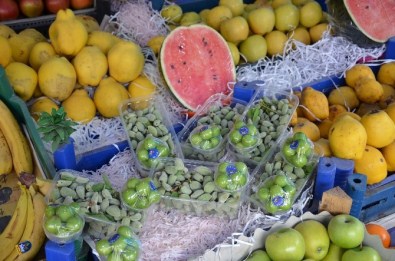 Bugünlerde Tezgahlarda Yerini Alan Karpuz Cep Yakıyor