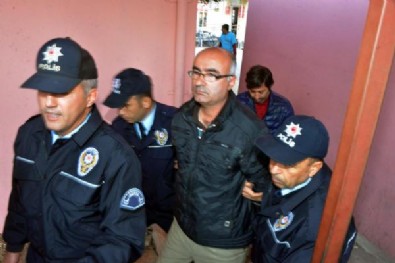 Eşini Bıçaklayan Zanlı Yargılanmaya Başlandı