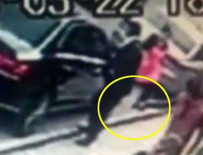 Kadıköy'de işadamına silahlı saldırı: 2 yaralı