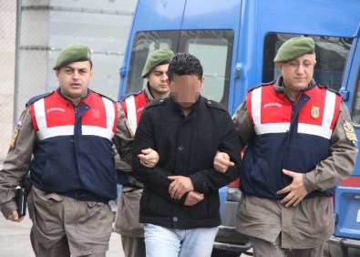 Tecavüz Ve Gasp Sanıklarına 25'Er Yıl Hapis