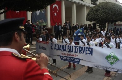 Miniklerden 'Su' Yürüyüşü