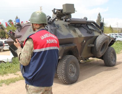 Patlatamadan Yakalandılar