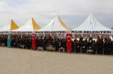 Ağaç Bayramında Fidanlar Toprakla Buluştu