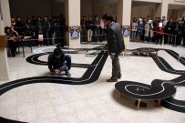 ROBOTLAR - ERÜ'de Robotlar Yarıştı