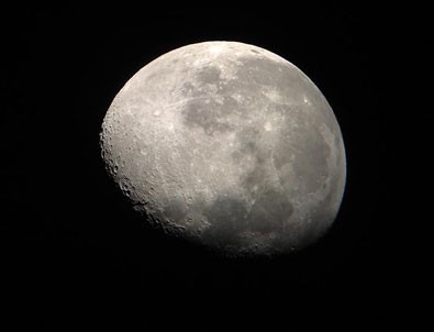 Gök Bilimciler Ay'ın ekseninin değiştiğini ortaya çıkardı