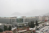 ŞİDDETLİ FIRTINA - Kıyı Ege'de Fırtına Sonrası Toz Bulutu Etkili Oluyor
