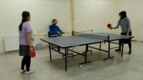 KIZ ÖĞRENCİLER - Koyulhisar'da Okullar Arası Masa Tenisi Turnuvası Düzenlendi