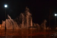 ŞİDDETLİ FIRTINA - Lodos Fırtınası Edremit Körfezinde Etkili Oluyor