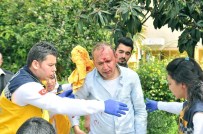PATLAMA ANI - Mersin'de evde patlama: 1 ölü, 1 yaralı