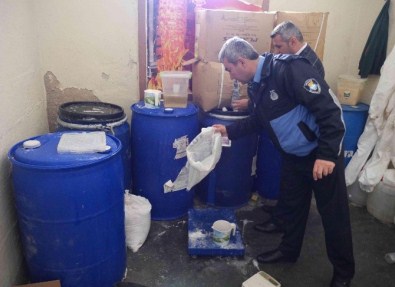 Şanlıurfa'da 4 Ton Sahte Deterjan Ve Şampuan Ele Geçirildi