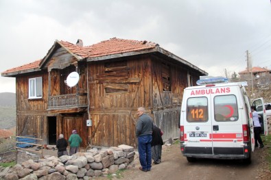 Şehidin Baba Evine Ateş Düştü