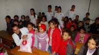 AHMET AYDOĞMUŞ - Suriyeli Öğrencilere Gıda Ve Kırtasiye Yardımı