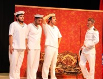 GEBZELI - Tiyatro Severler Gkm'de Bir Araya Geldi