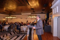 ÜSKÜDAR BELEDİYESİ - Üsküdar Belediyesi, Emekli Personelini Yemekte Ağırladı