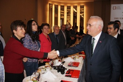 Bakan Elitaş Açıklaması 'TBMM Kürsüsü Teröriste, Canlı Bombaya Mesaj Vermek İçin Kullanılamaz'