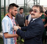 CAHİT BAĞCI - Sosyal Bilimler Düzenlediği Futbol Turnuvasında İşletme Yönetimi 1. Sınıf Şampiyon Oldu