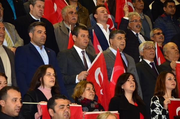 CHP'den 'alternatif' açılış töreni