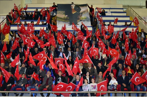 CHP'den 'alternatif' açılış töreni