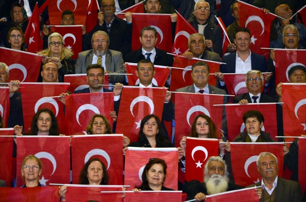 CHP'den 'alternatif' açılış töreni