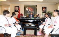 Başarılı Sporculardan Akgül'e Ziyaret