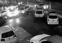 FILM GIBI - Girdikleri Oto Galeriden 8 Araç Çaldılar!