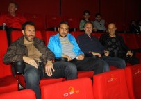 Manisasporlu Futbolcular Forum Magnesia'da Sinema Keyfi Yaşadı