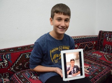 İşaret Diliyle Dünyaya Terör Mesajı Verdi